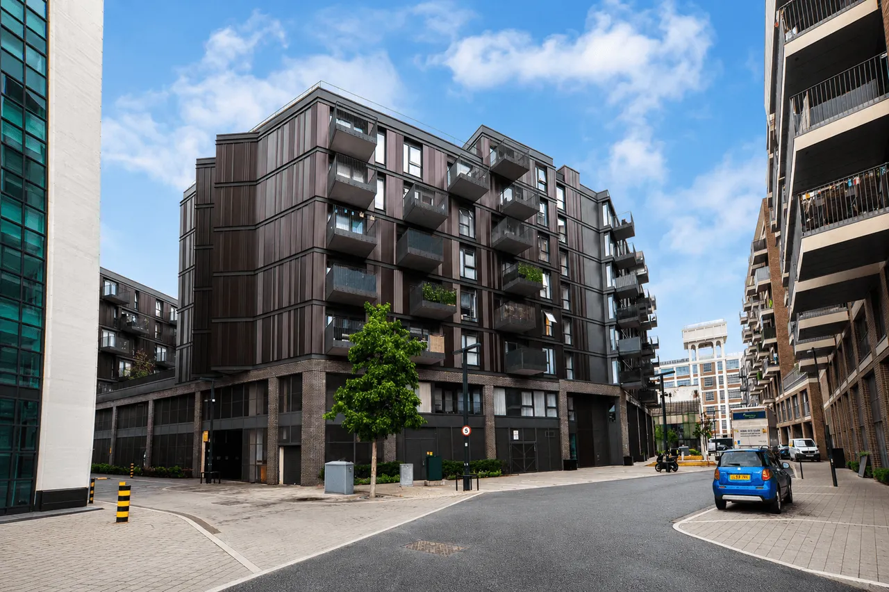 Powerhouse Lane, Hayes, UB3, photo 11