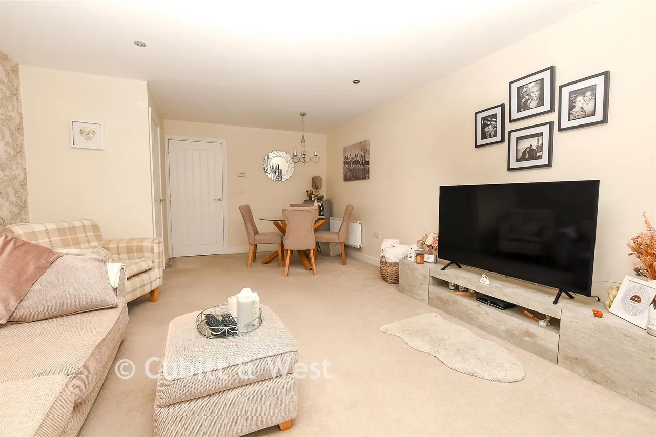 High Beeches, Faygate, RH12, photo 5