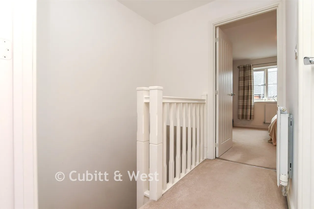 High Beeches, Faygate, RH12, photo 9