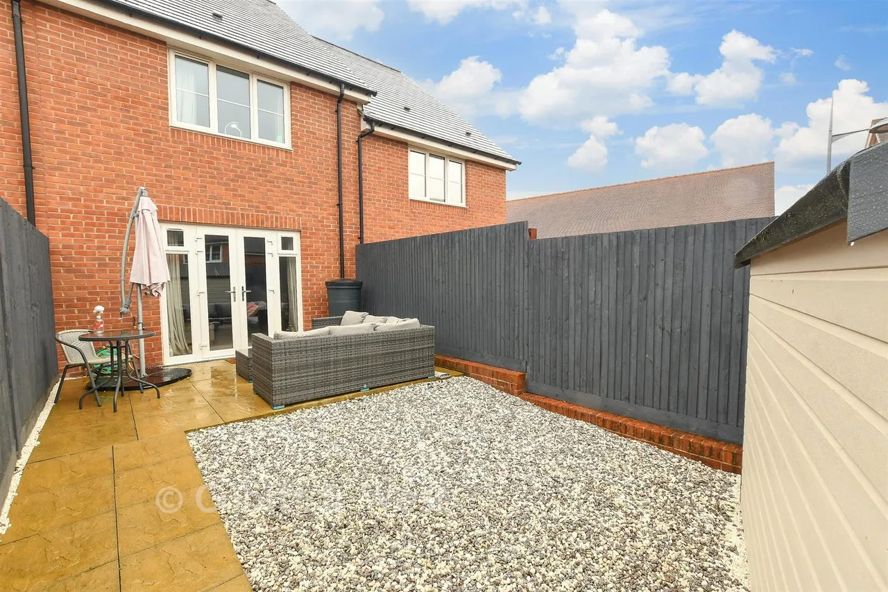 High Beeches, Faygate, RH12, photo 18