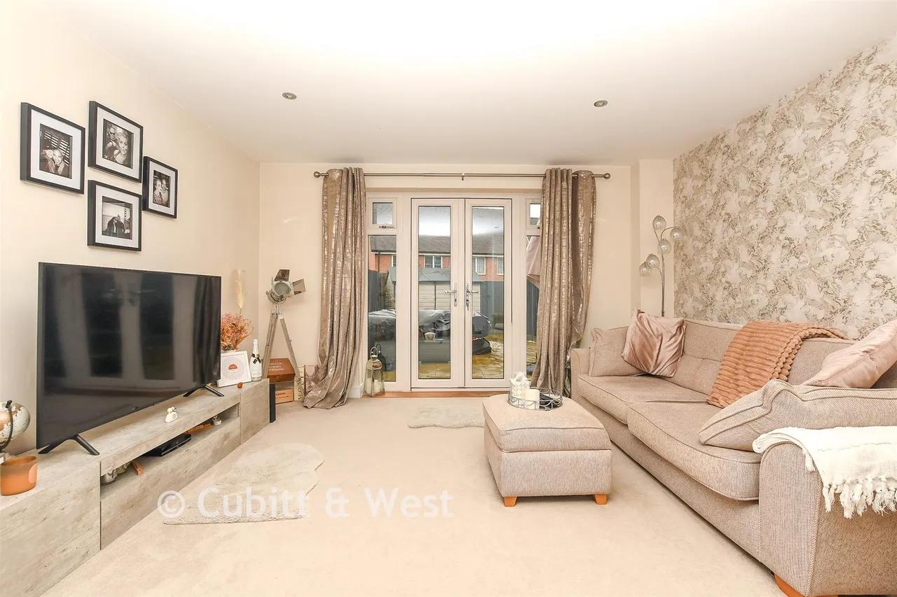 High Beeches, Faygate, RH12, photo 4