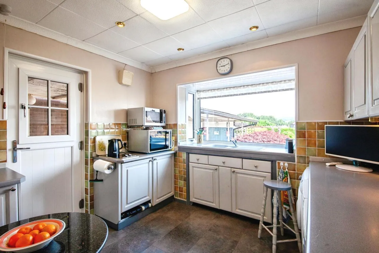 Marchwood Avenue, Sheffield, S6, photo 5