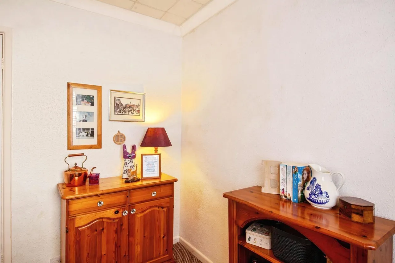 Marchwood Avenue, Sheffield, S6, photo 12