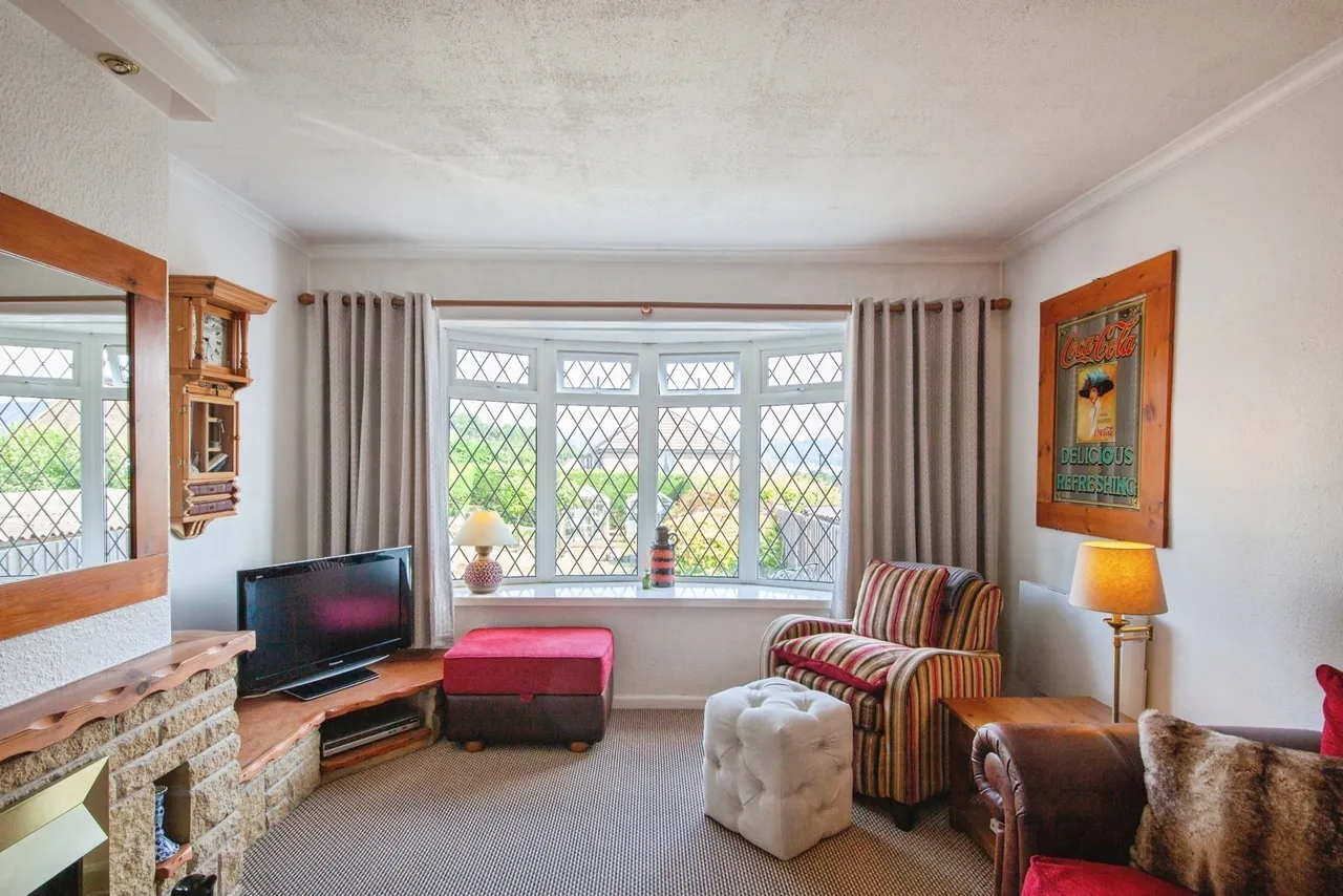 Marchwood Avenue, Sheffield, S6, photo 2