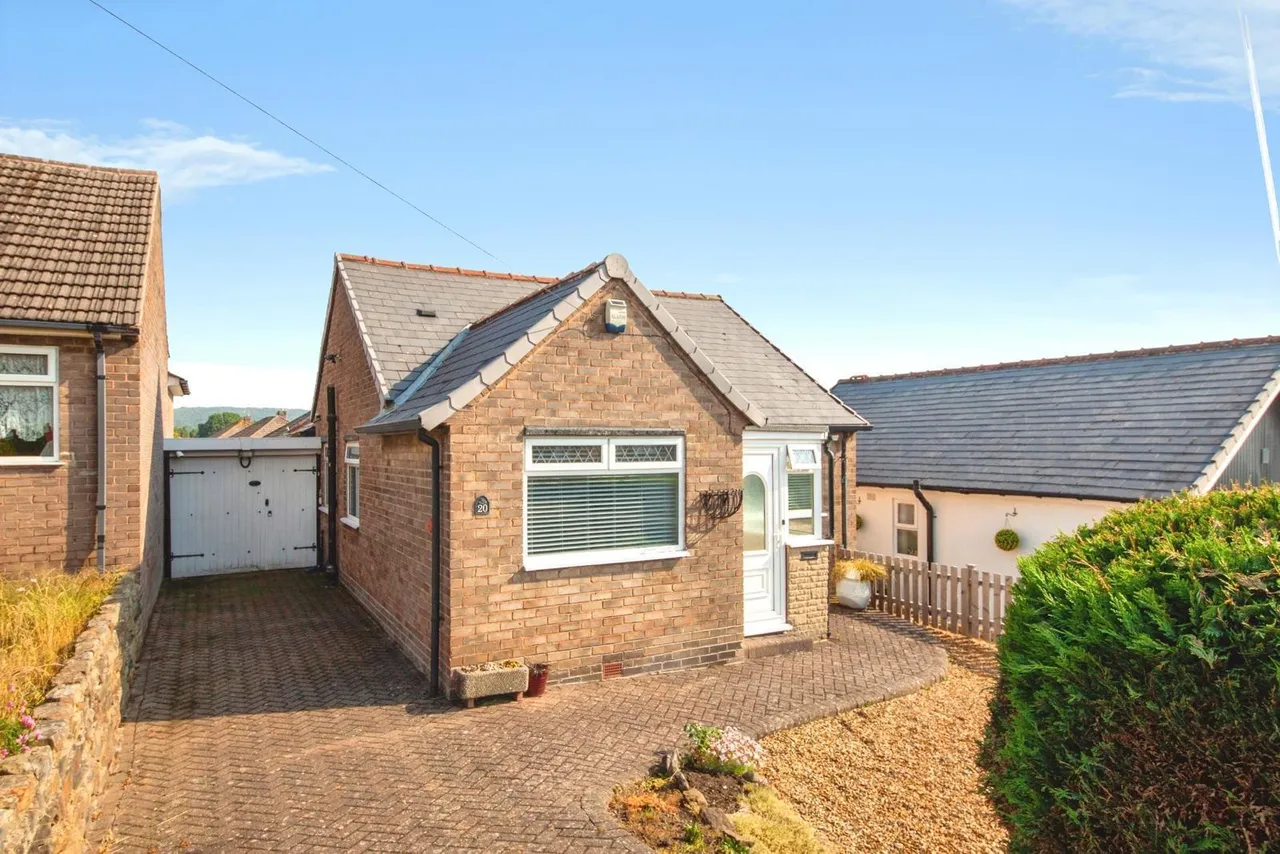 3 bed house for sale — Marchwood Avenue, Sheffield, S6
