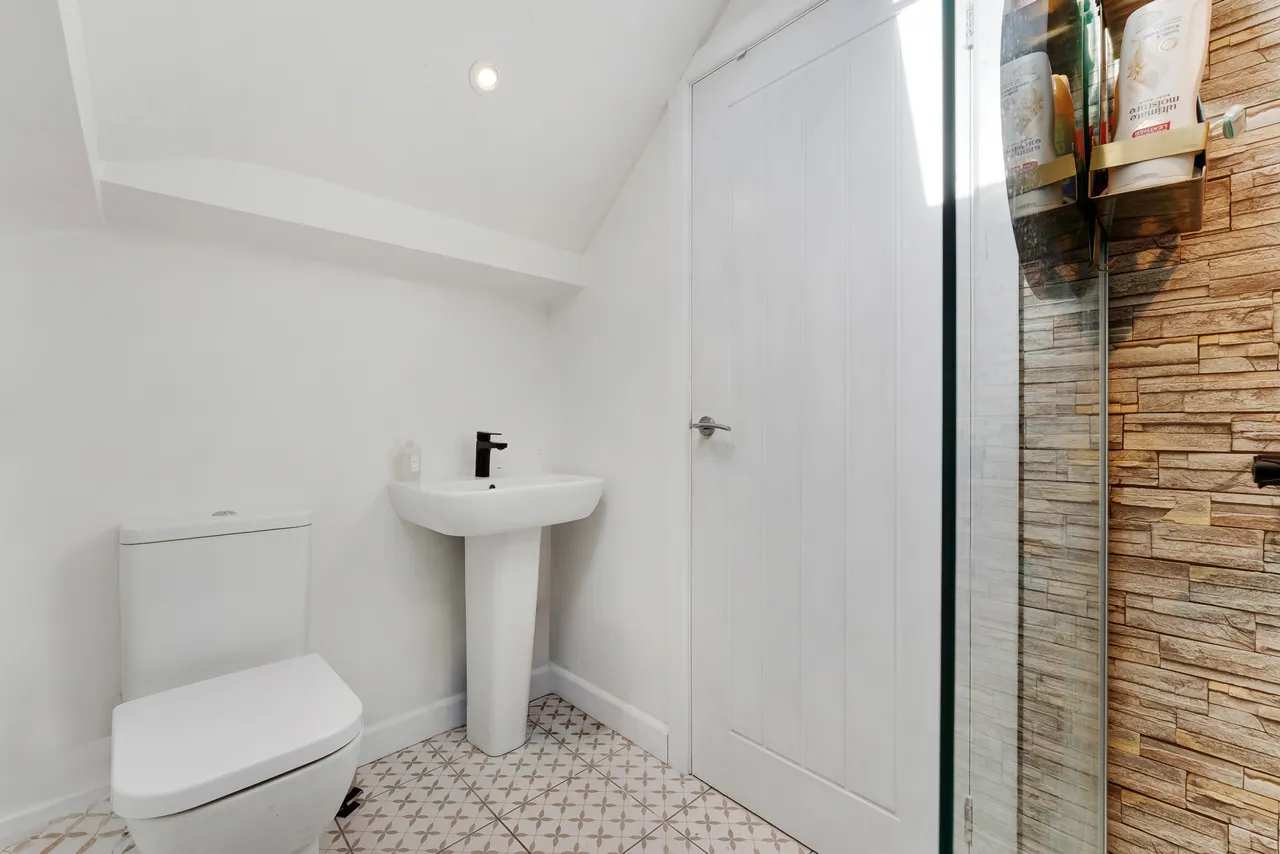 Lymefield Grove, Mile End, SK2, photo 19