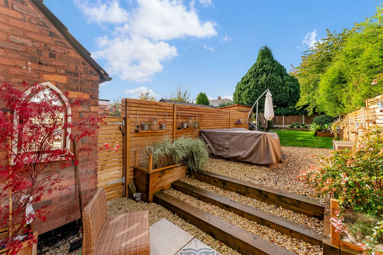 Lymefield Grove, Mile End, SK2, photo 21