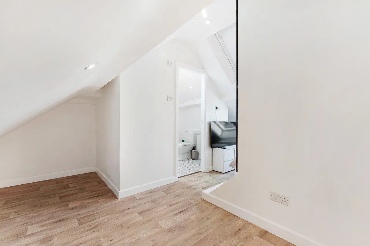 Lymefield Grove, Mile End, SK2, photo 18