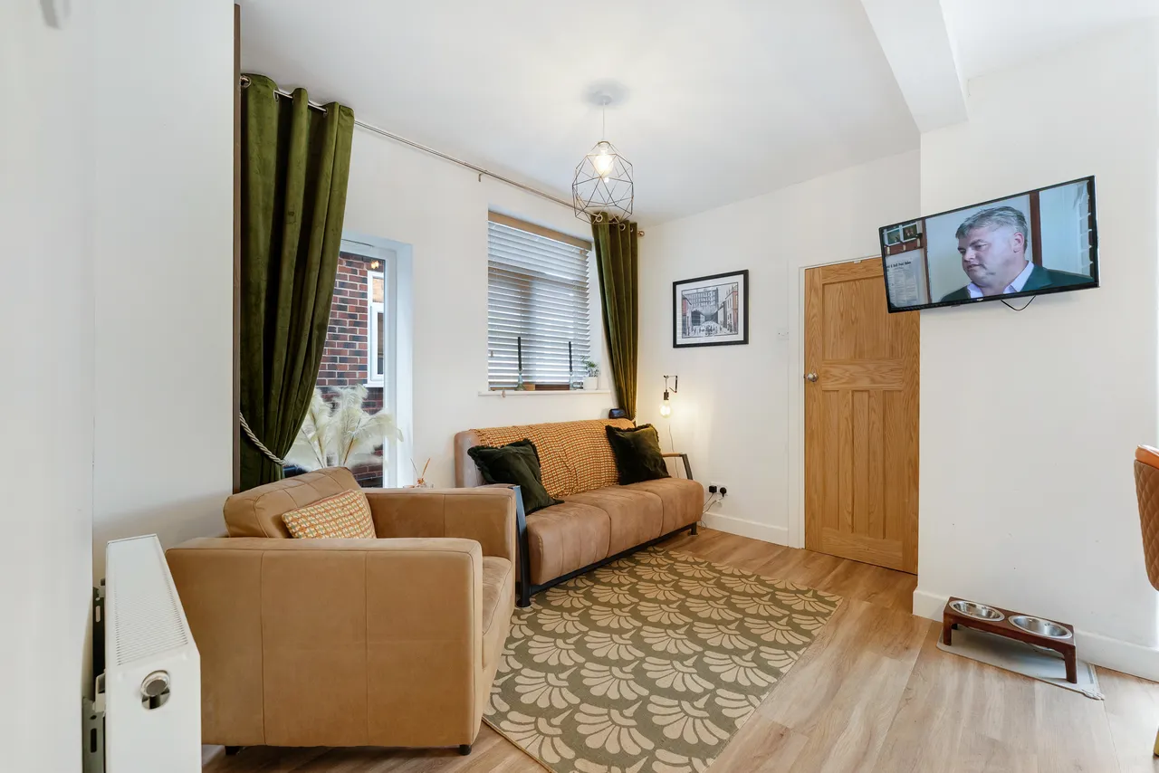 Lymefield Grove, Mile End, SK2, photo 6