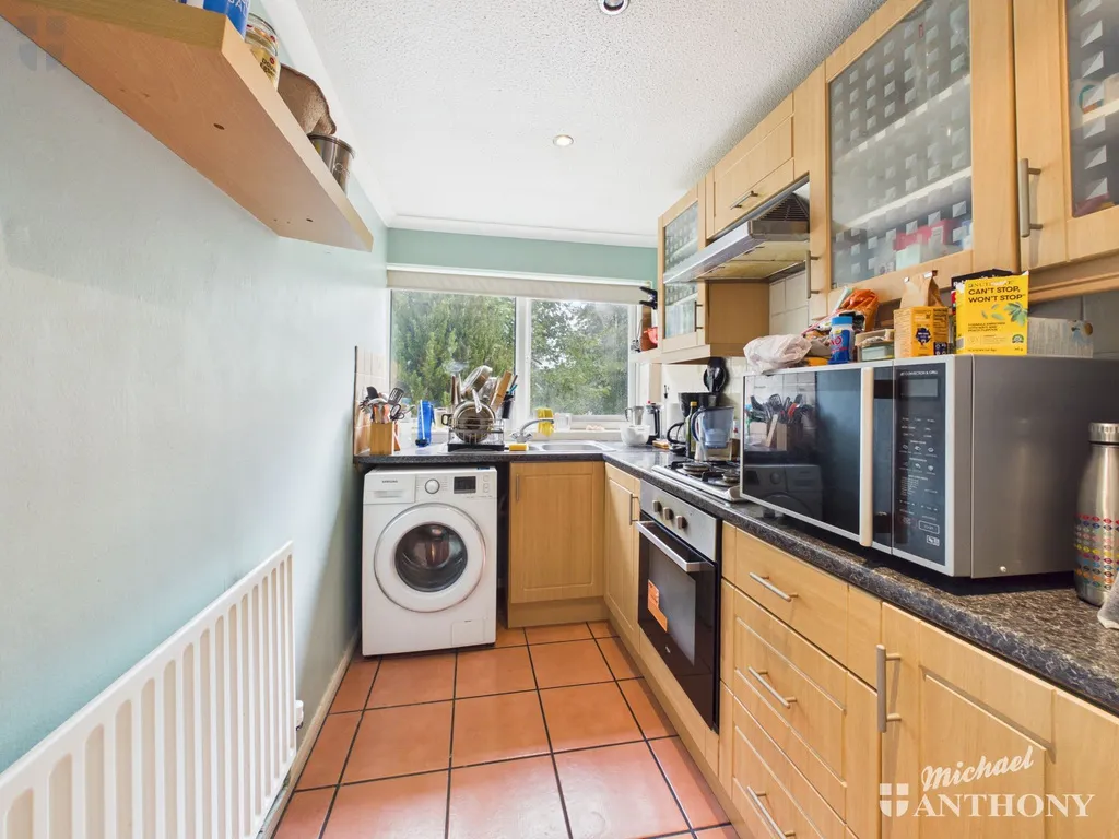 Elmhurst Road, Aylesbury, HP20 2AG, photo 4
