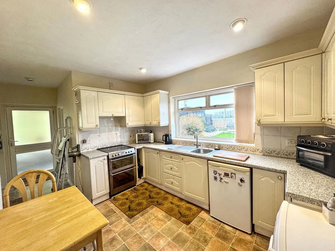 Rhuddlan Road, Bodelwyddan, Denbighshire, LL18 5UN, photo 5