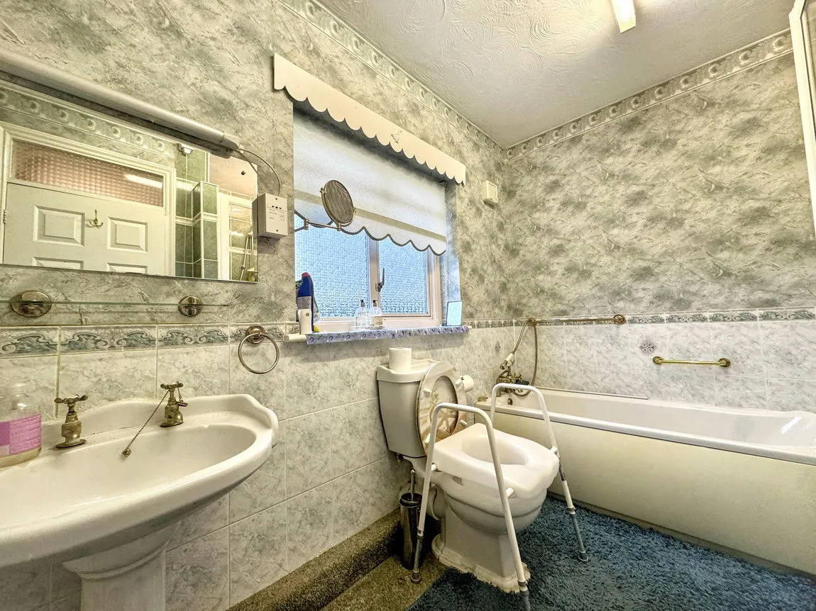 Rhuddlan Road, Bodelwyddan, Denbighshire, LL18 5UN, photo 16