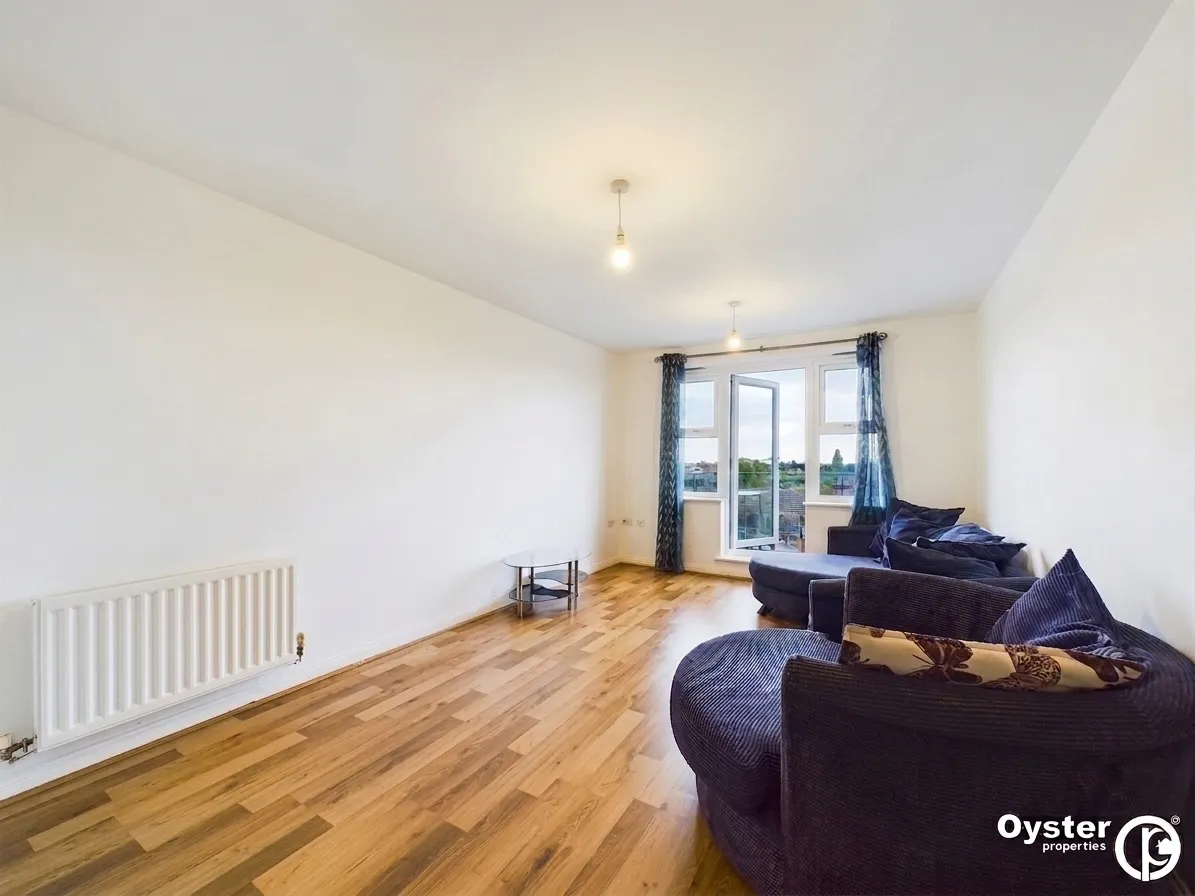 2 bed flat to rent, Stanley Road, Harrow, HA2