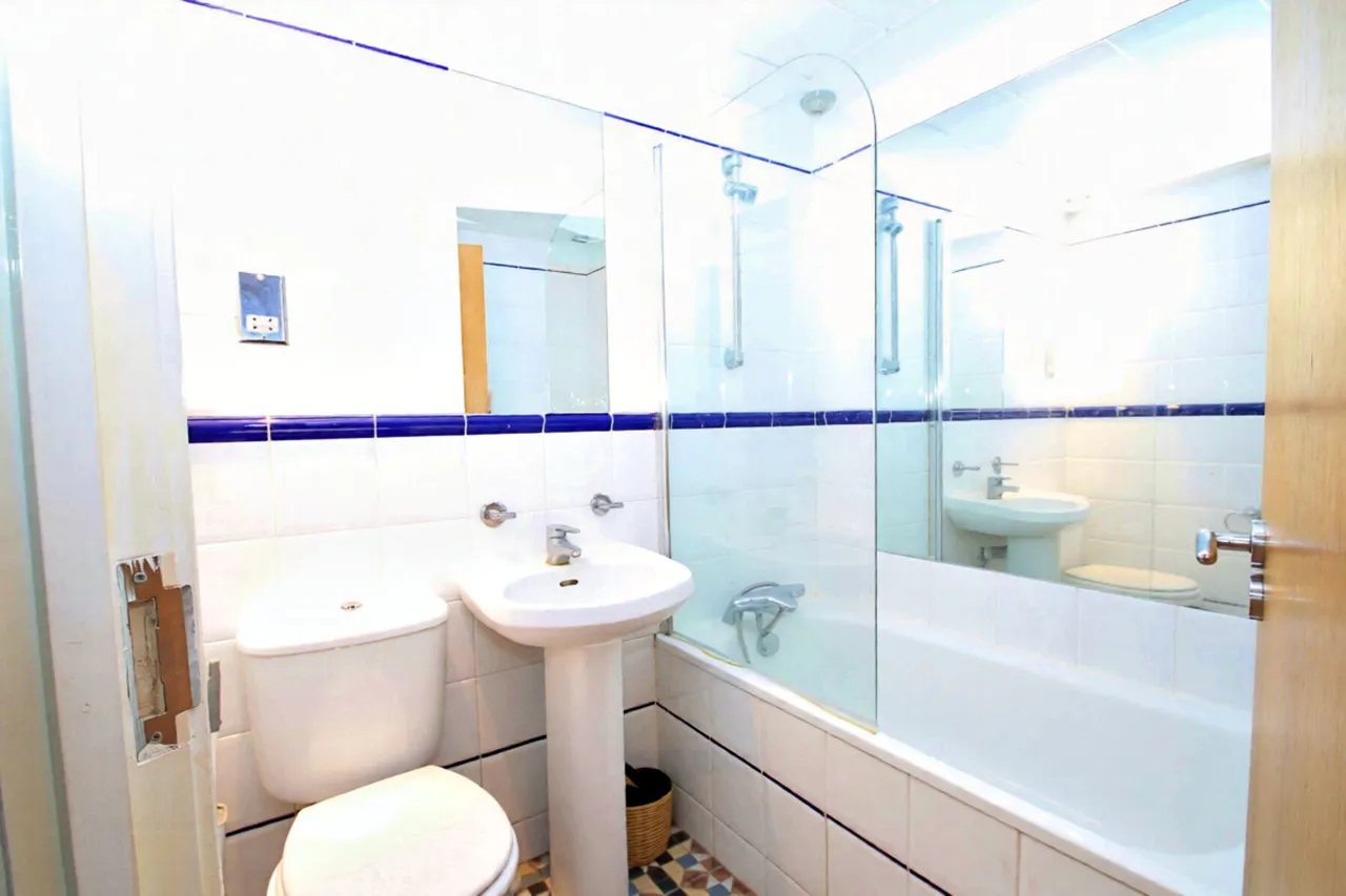 Lyon Road, Harrow, HA1, photo 4