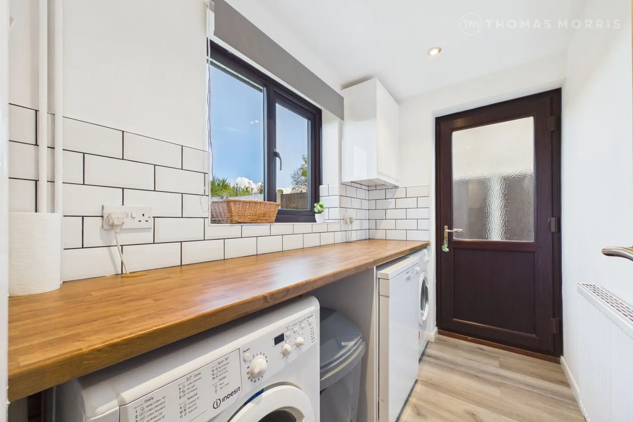Highfield Avenue, Alconbury Weston, PE28, photo 5