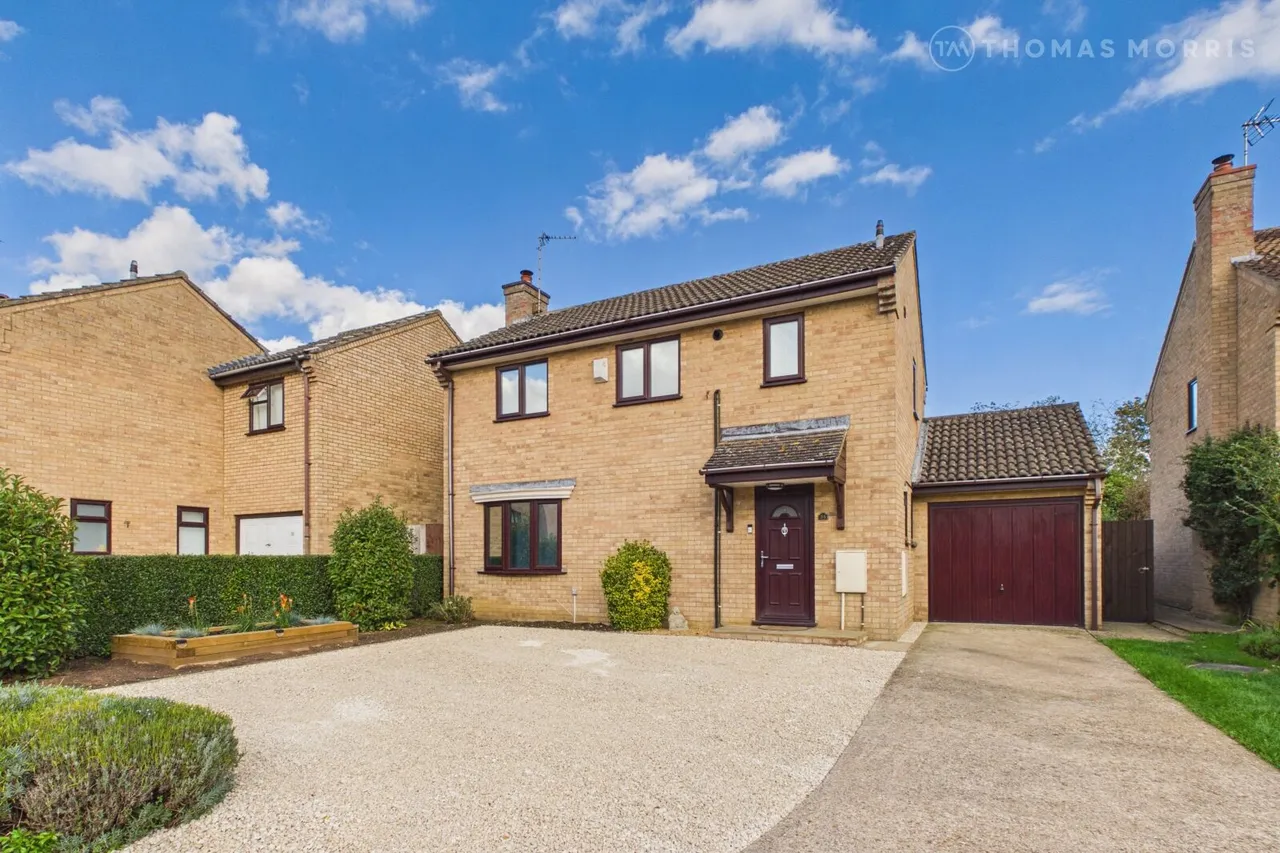 4 bed house for sale, Highfield Avenue, Alconbury Weston, PE28