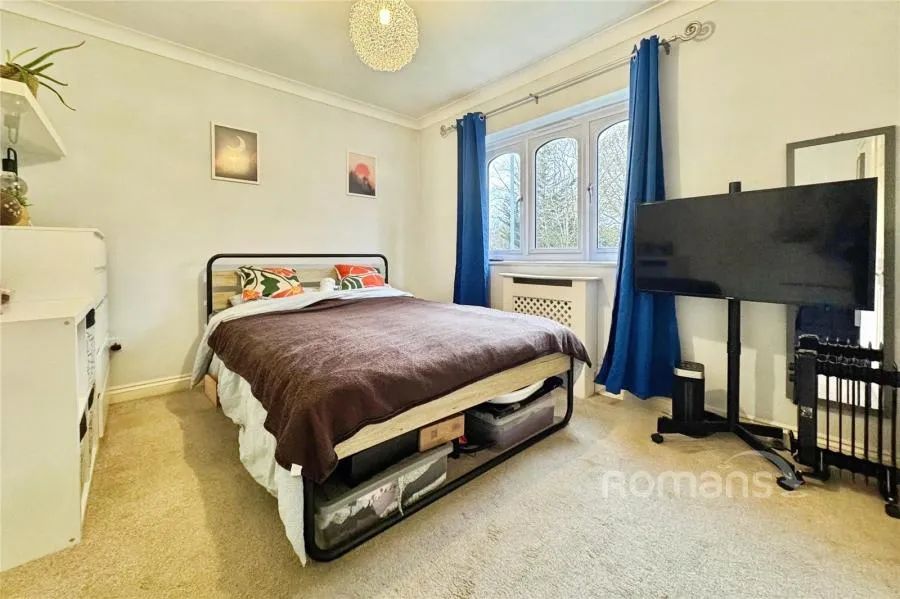 High Street, Sandhurst, GU47, photo 4