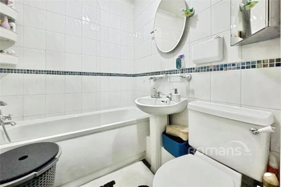 High Street, Sandhurst, GU47, photo 5