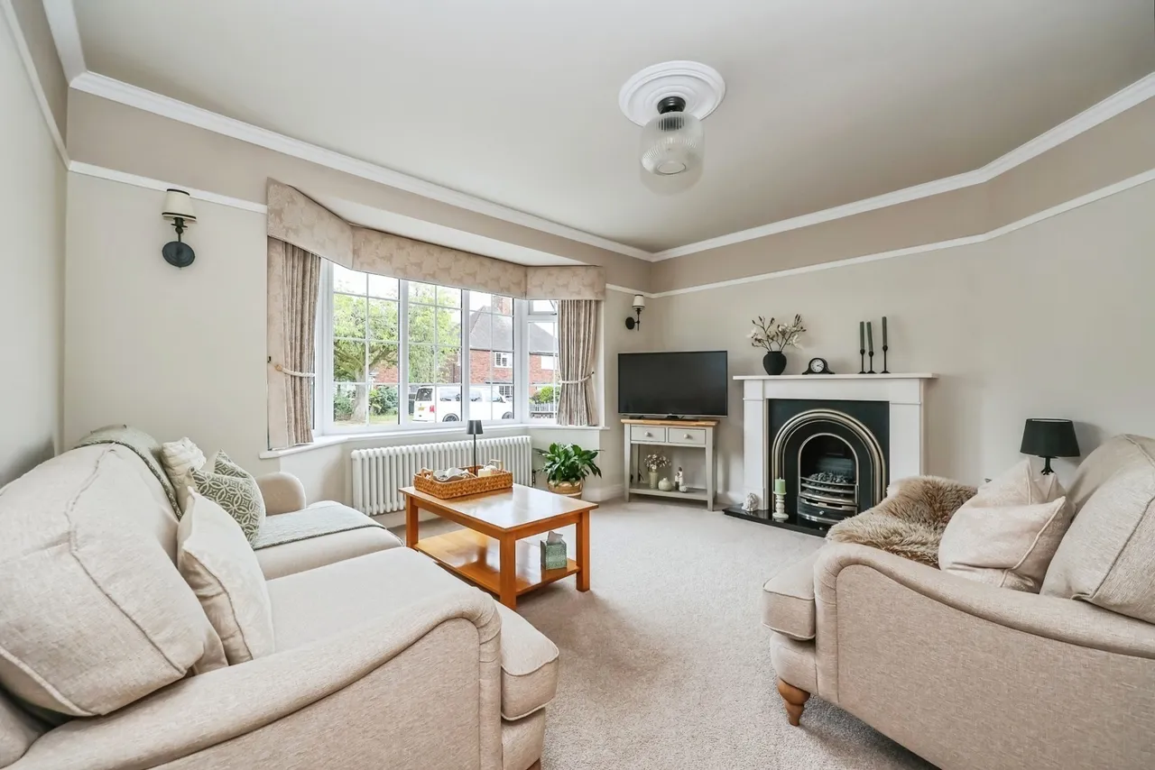 Long Hill Rise, Hucknall, Nottingham, Nottinghamshire, NG15, photo 4