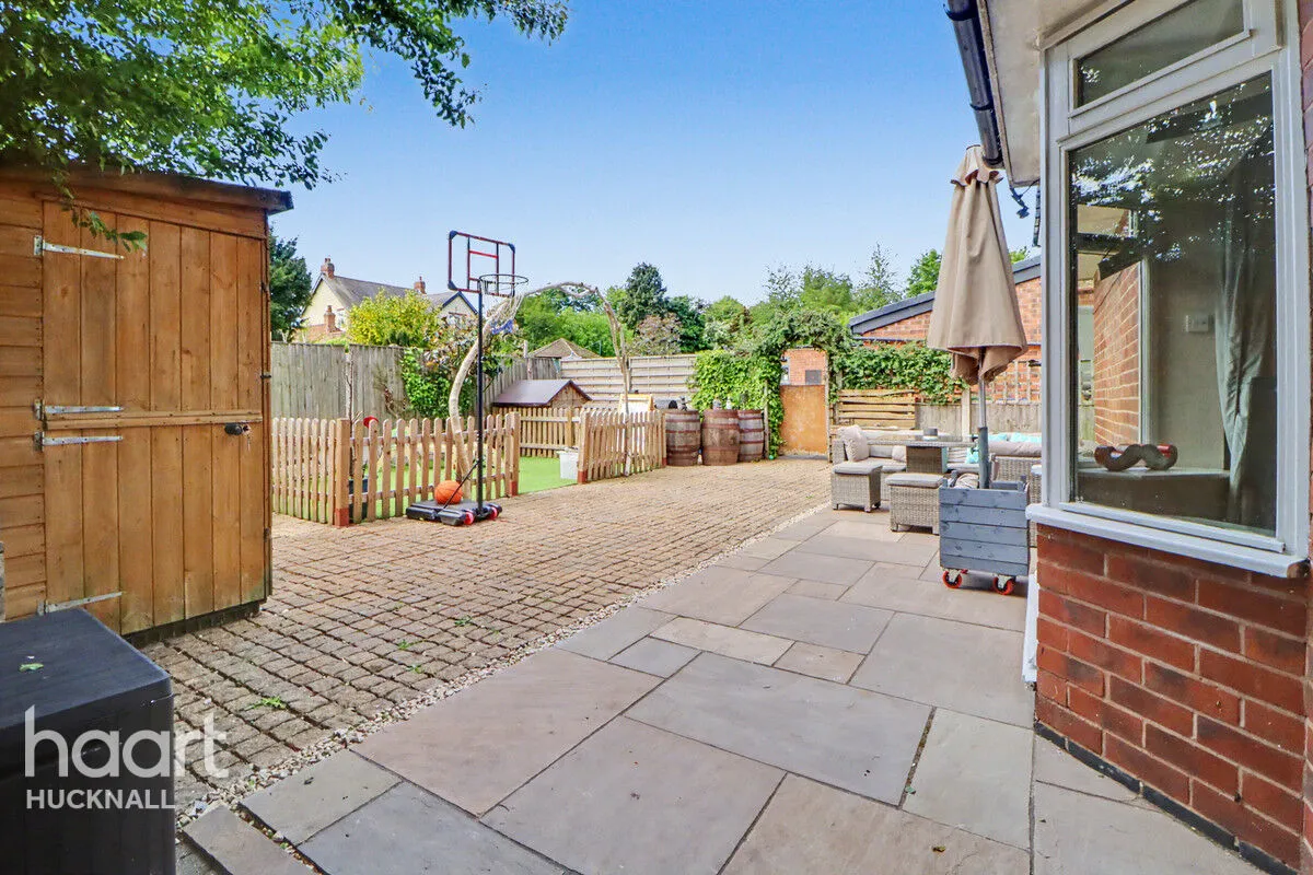 Wood Lane, Nottingham, NG15, photo 21