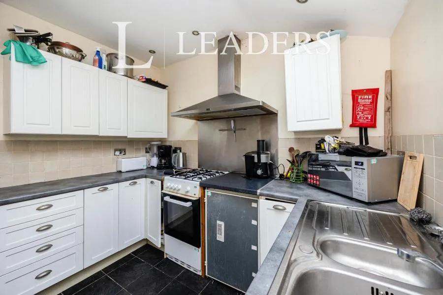 Gladys Avenue, Portsmouth, PO2, photo 5