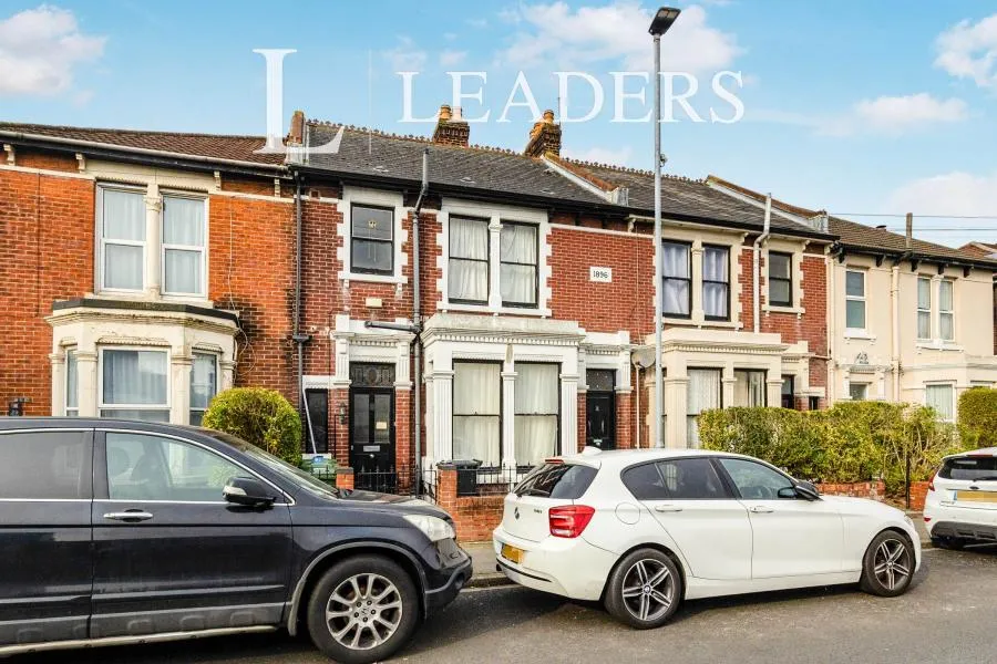 Gladys Avenue, Portsmouth, PO2, photo 11