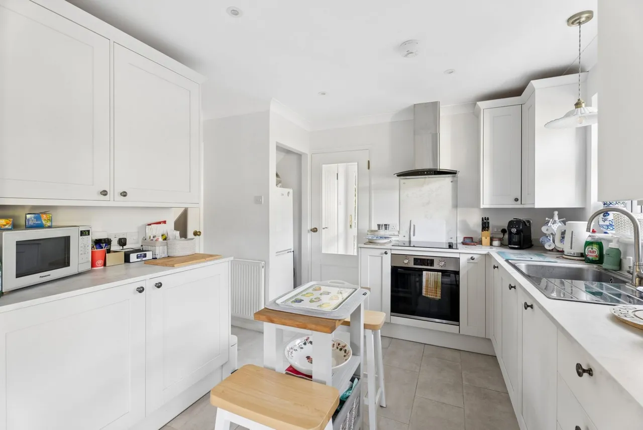 Main Road, Naphill, HP14, photo 18