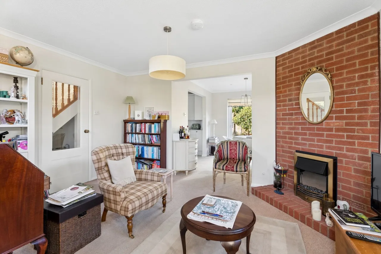 Main Road, Naphill, HP14, photo 17