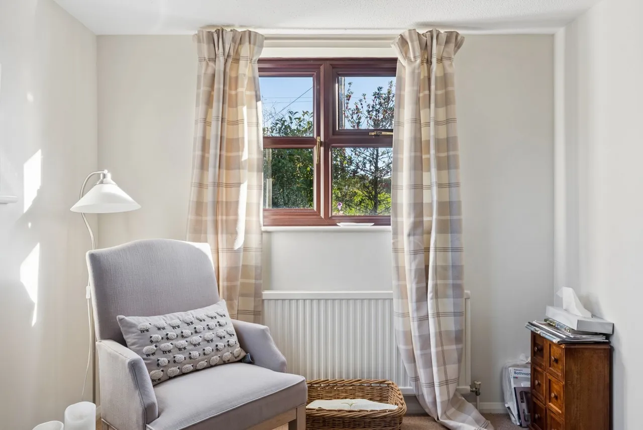 Main Road, Naphill, HP14, photo 15