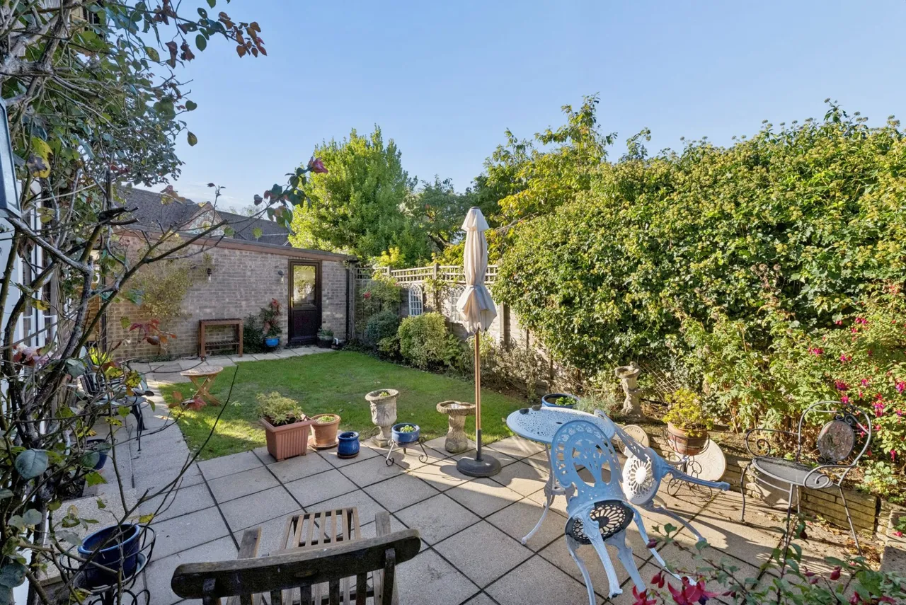 Main Road, Naphill, HP14, photo 42