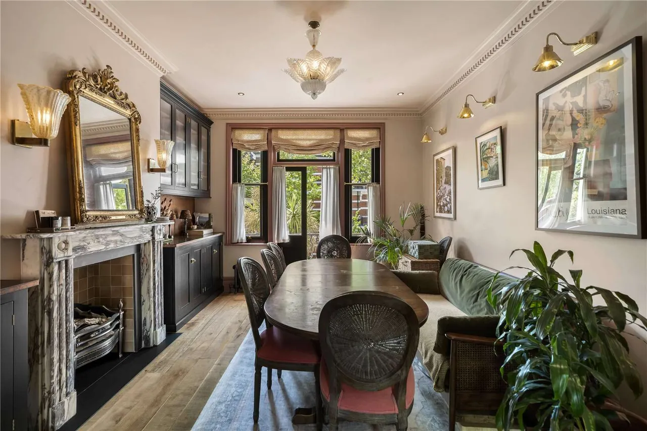 2 bed flat for sale — Riverview Gardens, Barnes, London, SW13 8QY