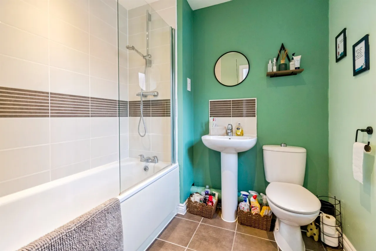 Cutforth Way, Abbottswood, Romsey, photo 12