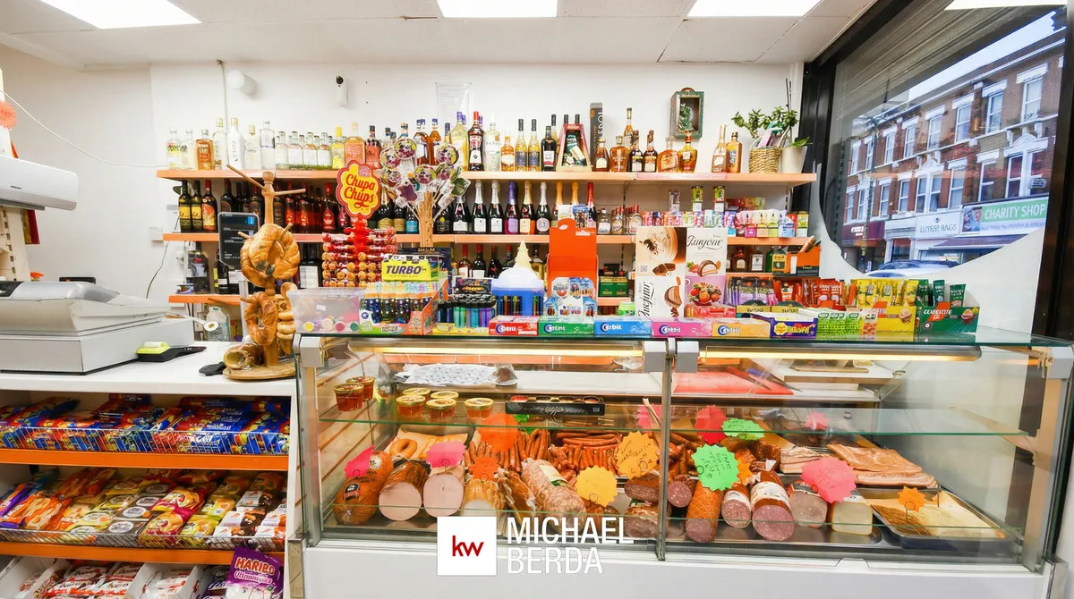 High Road, Leytonstone, E11, photo 6