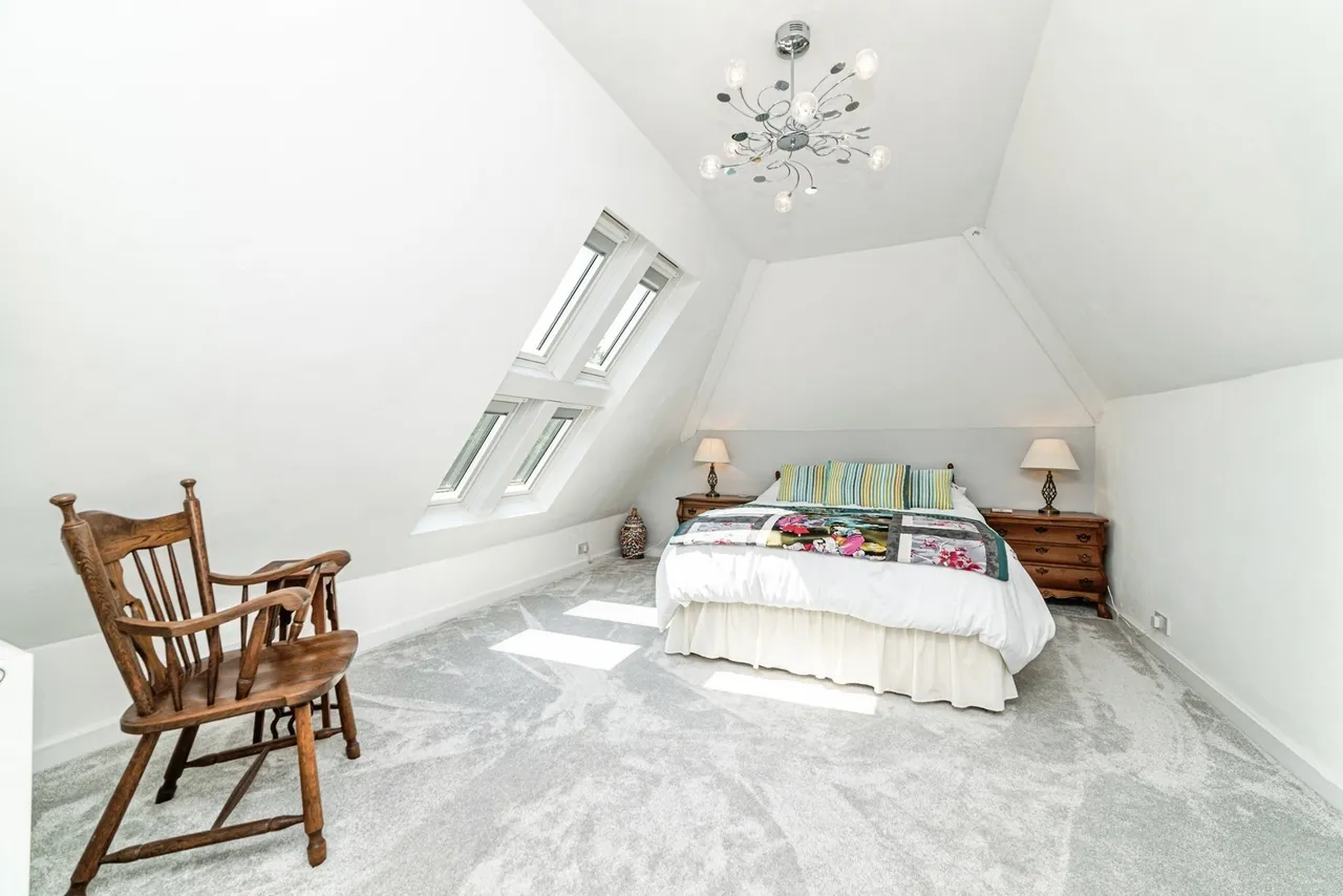 Holly Lane, Silchester, RG7, photo 27