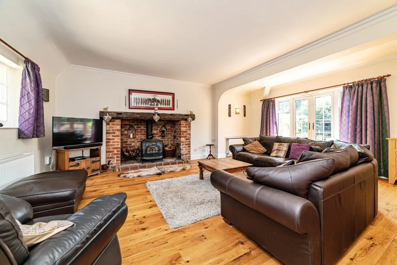 Holly Lane, Silchester, RG7, photo 13