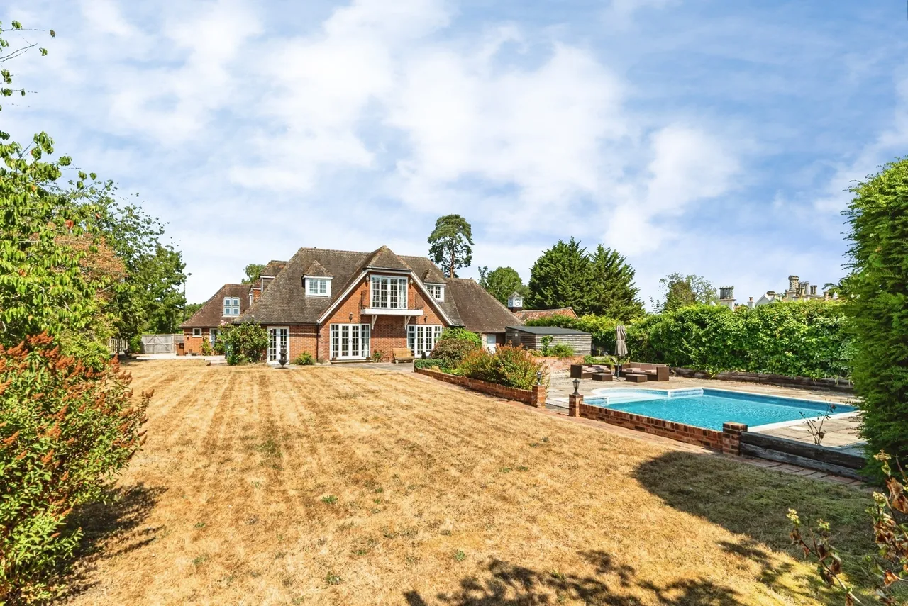 Holly Lane, Silchester, RG7, photo 42