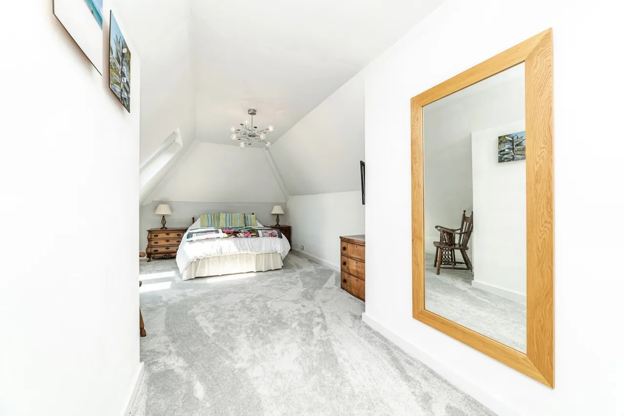 Holly Lane, Silchester, RG7, photo 28