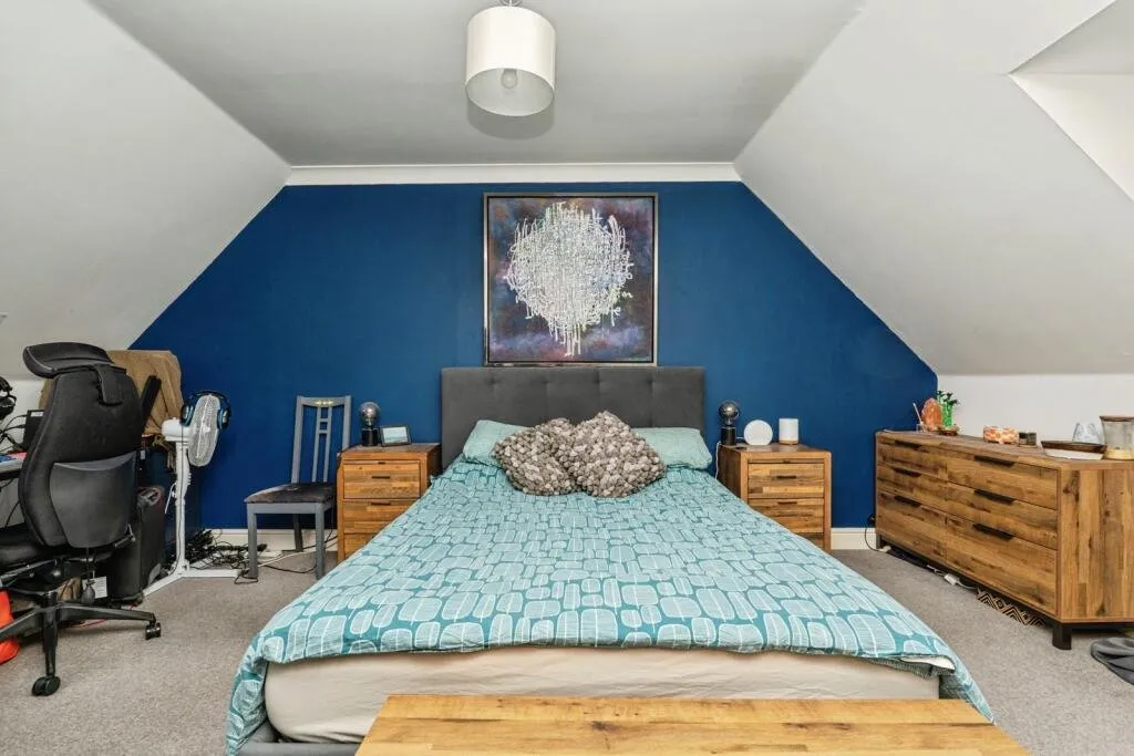 Chertsey Road, Byfleet, KT14, photo 10