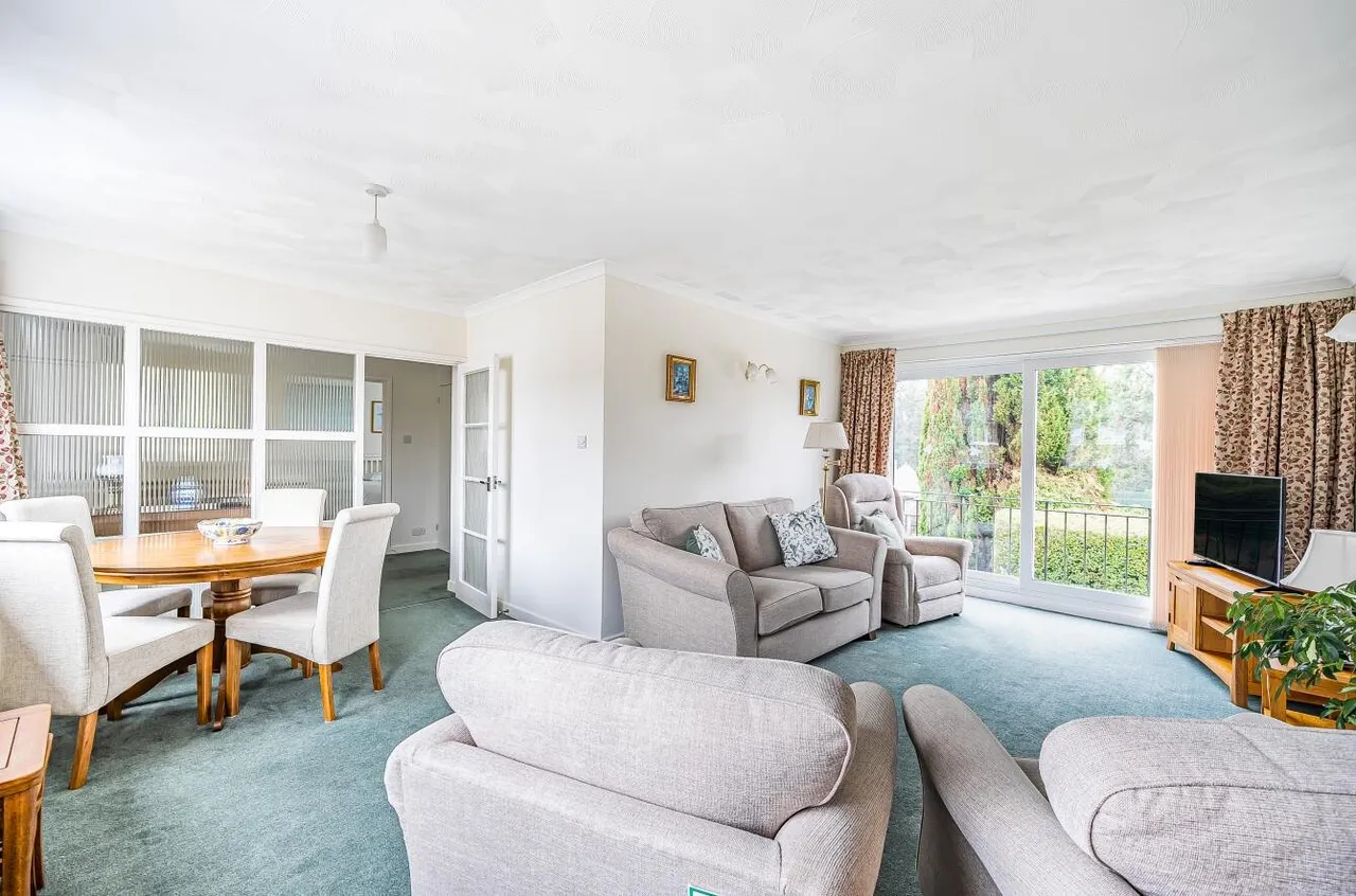 Courtlands Crescent, Banstead, SM7 2PJ, photo 7