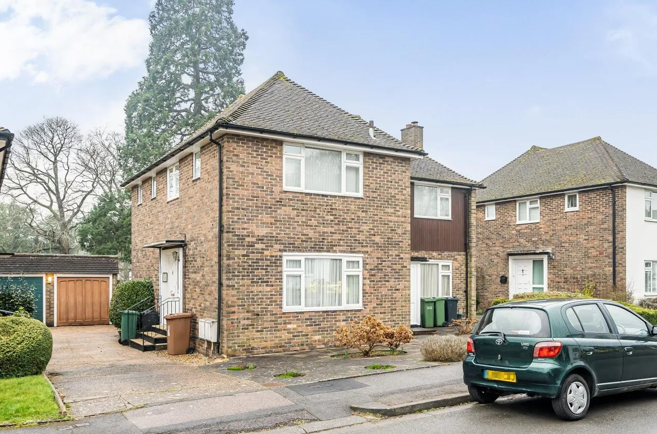 Courtlands Crescent, Banstead, SM7 2PJ, photo 21