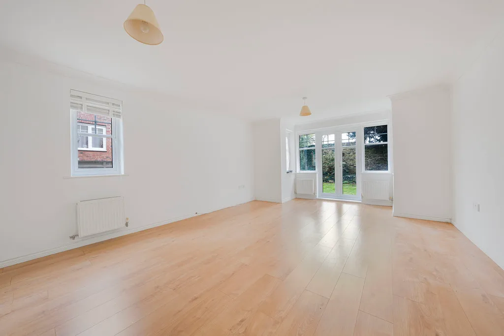 Fairfield Road, Uxbridge, UB8, photo 27