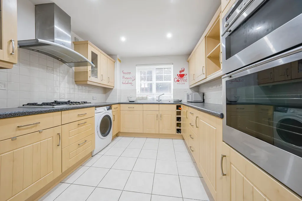Fairfield Road, Uxbridge, UB8, photo 3