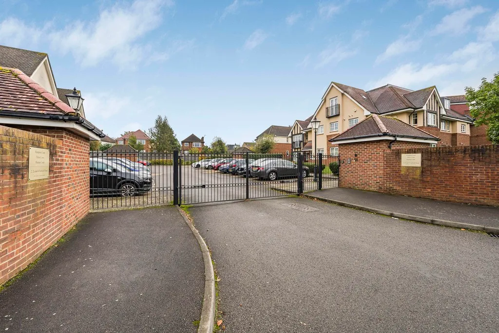 Fairfield Road, Uxbridge, UB8, photo 17