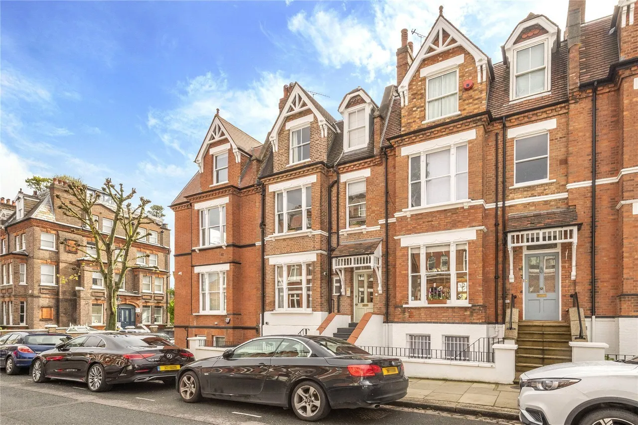 Willoughby Road, Hampstead Village, NW3, photo 6