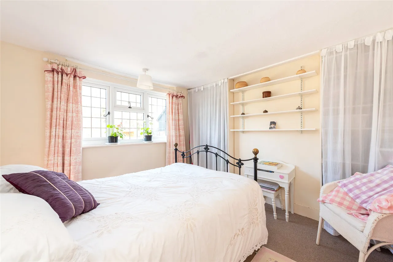 Church Road, Bow Brickhill, MK17, photo 9