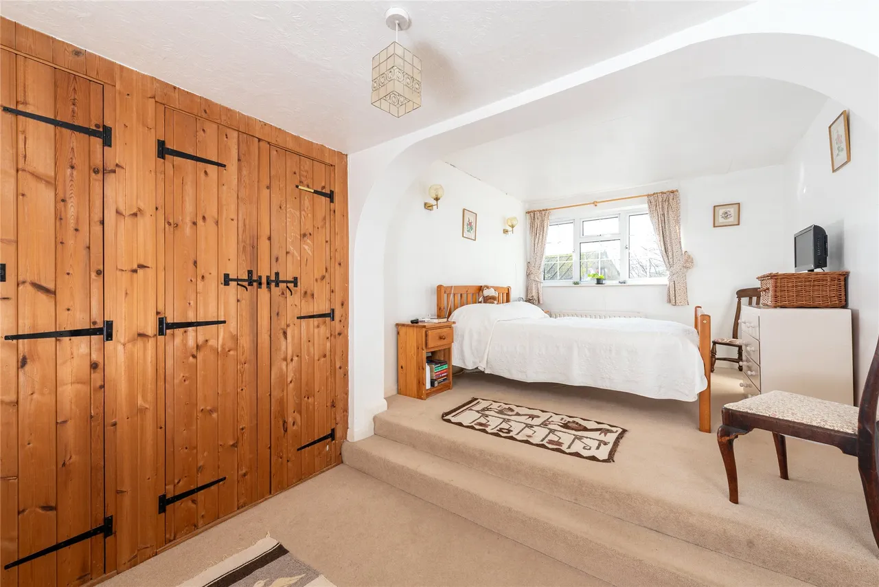 Church Road, Bow Brickhill, MK17, photo 7