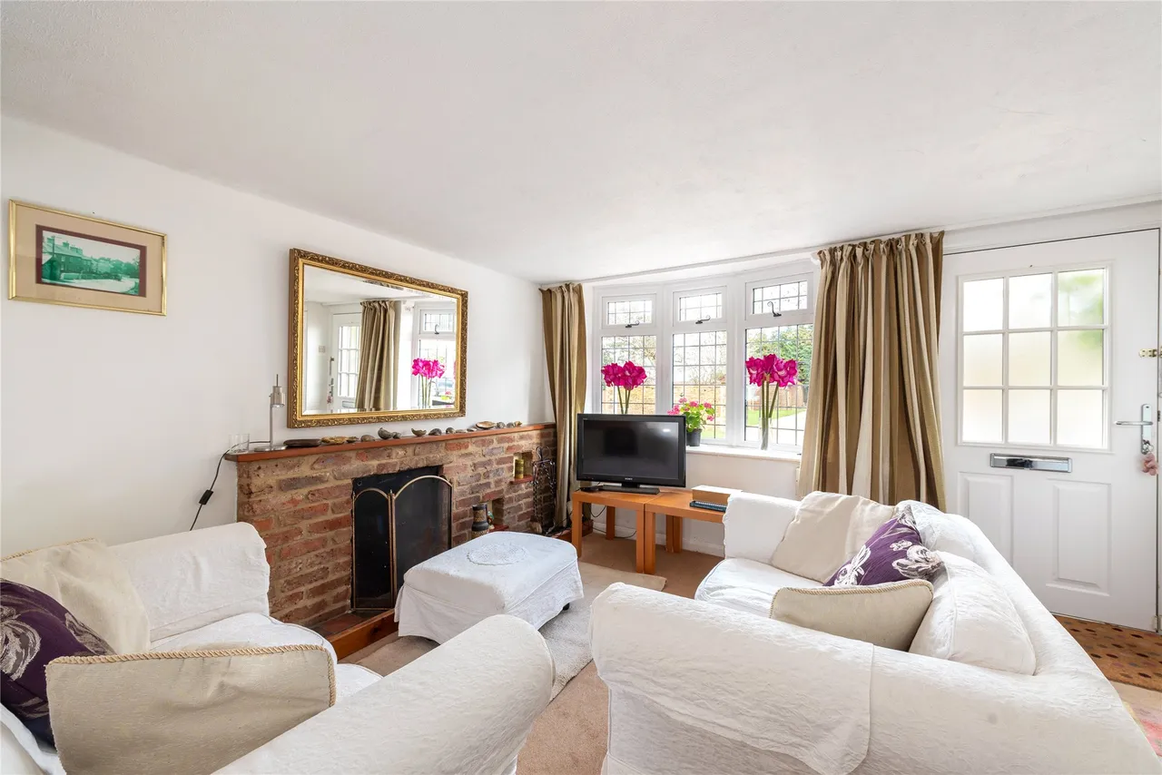 Church Road, Bow Brickhill, MK17, photo 2