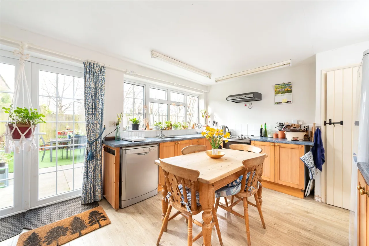 Church Road, Bow Brickhill, MK17, photo 6