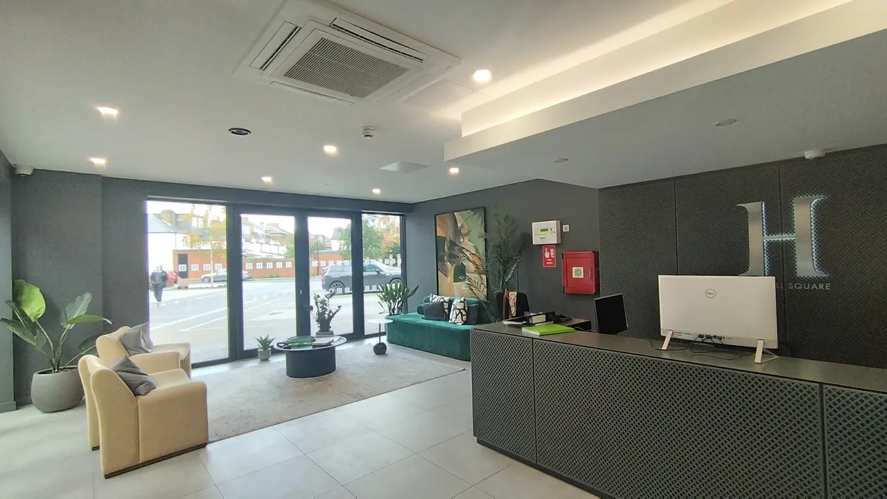 Middle Road, London, W7, photo 13