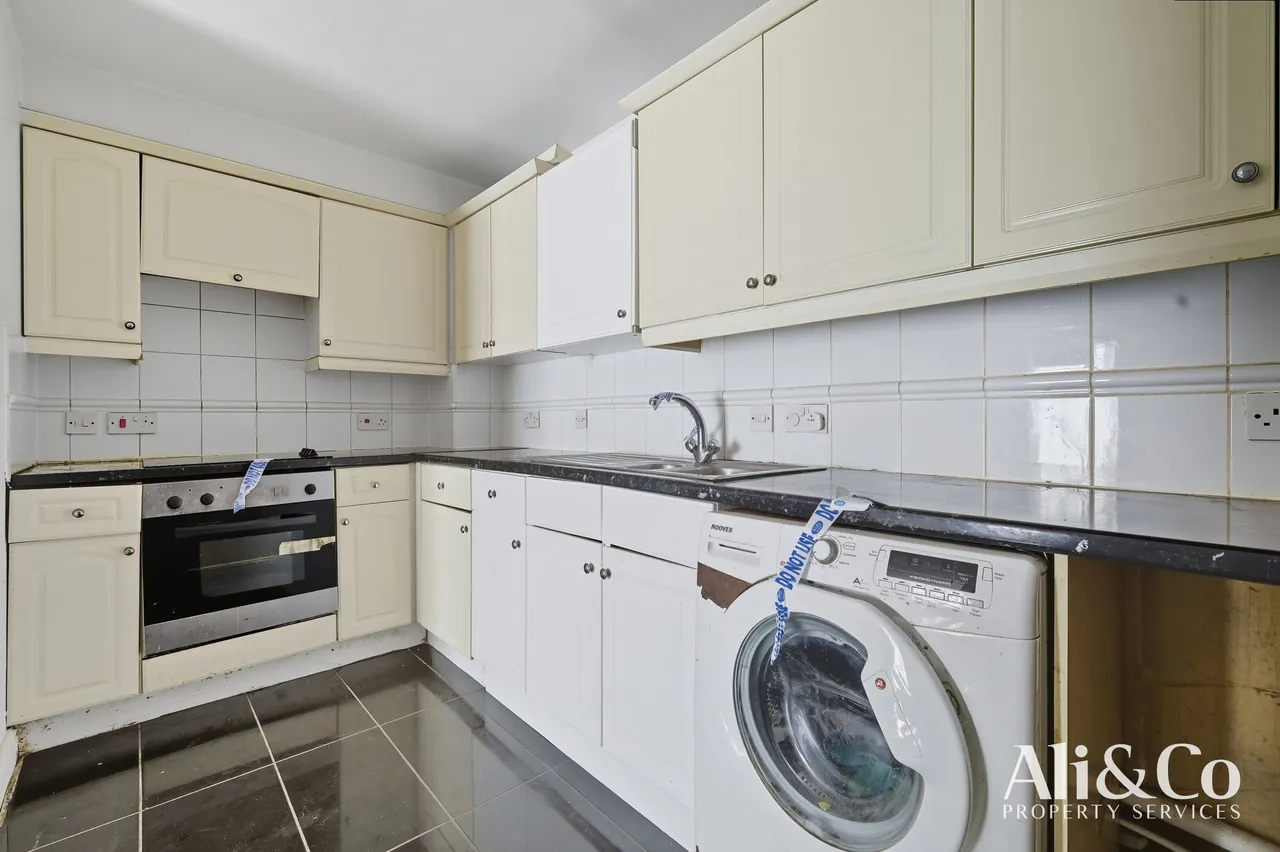 Fleming Road, Chafford Hundred, Grays, Essex, RM16 6DD, photo 10